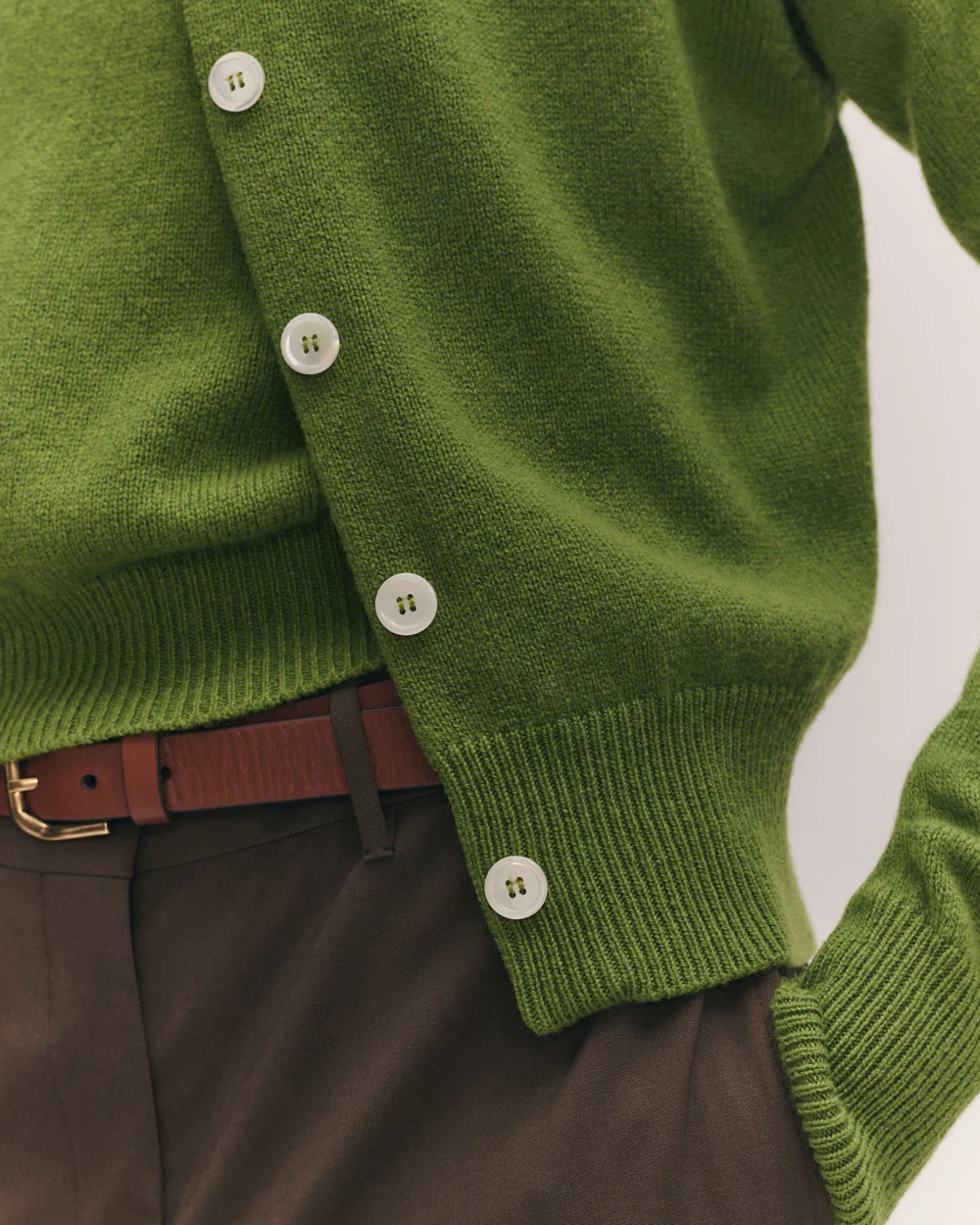 ADA CREWNECK CARDIGAN / PICKLE GREEN - Image 4