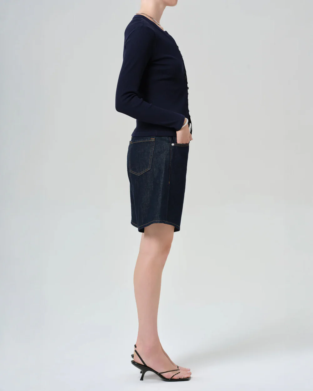 AYLA SHORT / JUNO - Image 4