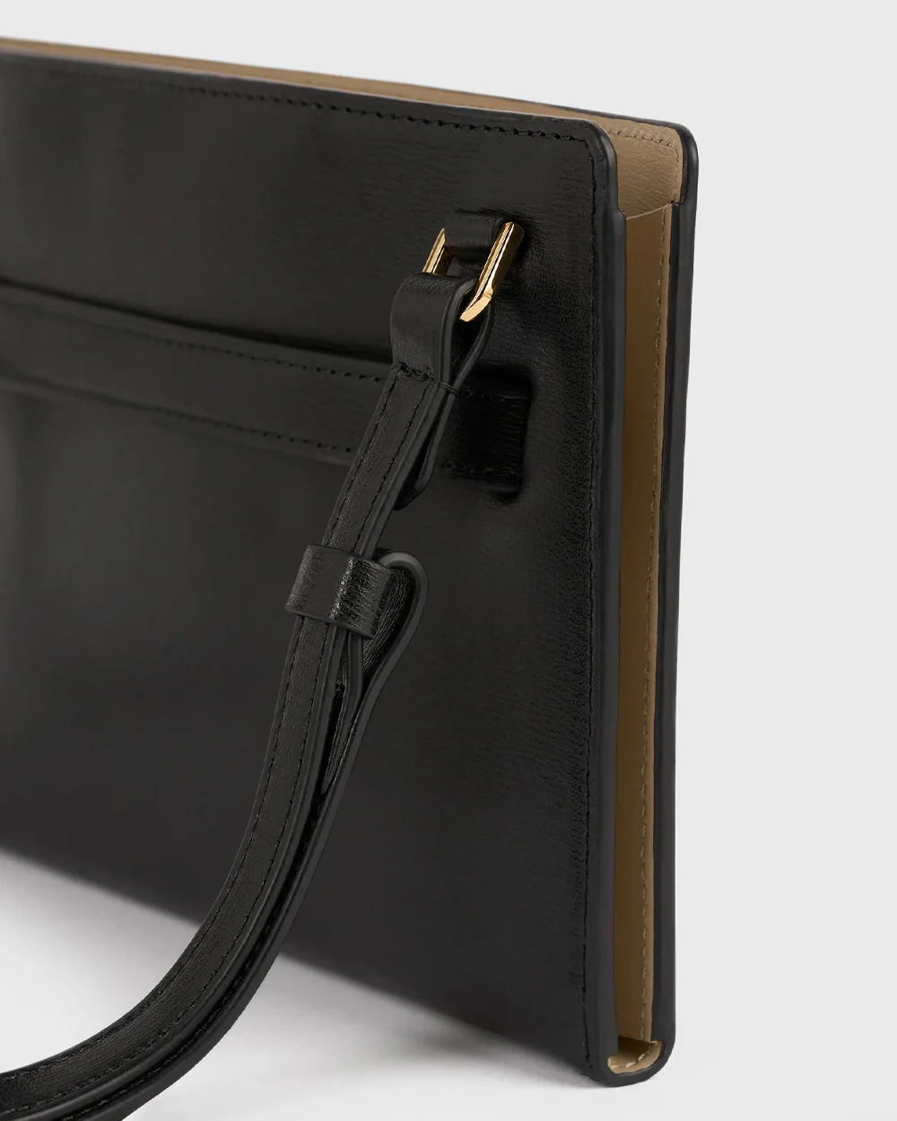 BELTED LEATHER CROSSBODY / BLACK - Image 6