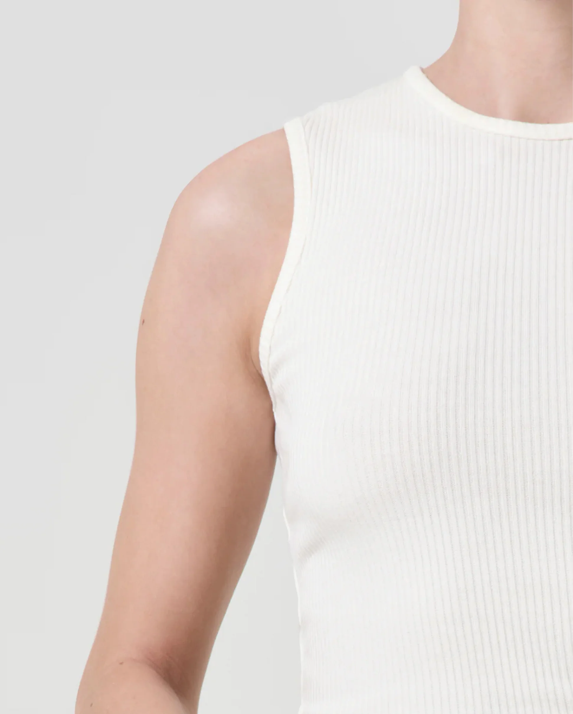 BINX TANK / OAT MILK - Image 4