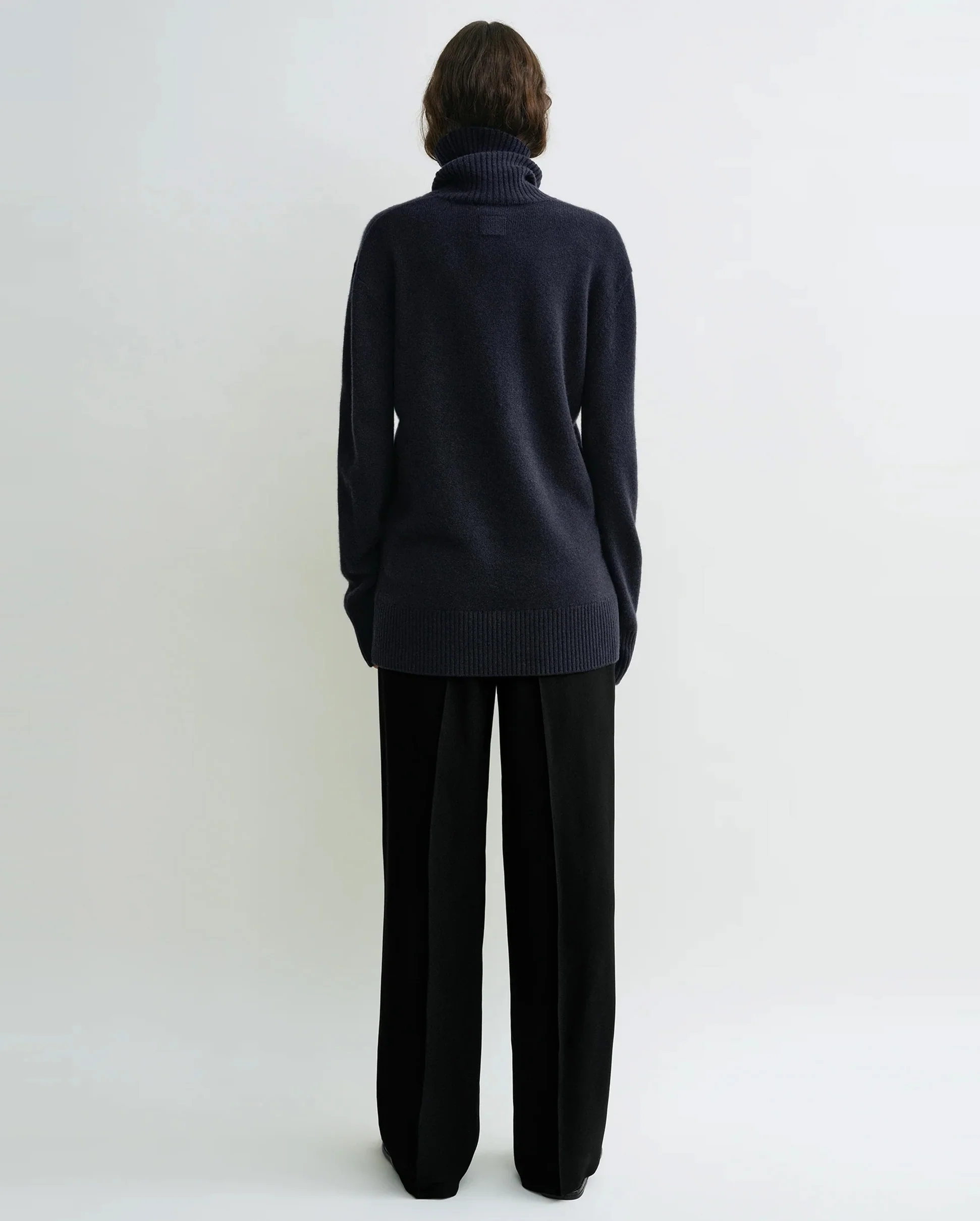 CASHMERE TURTLENECK / NAVY - Image 2