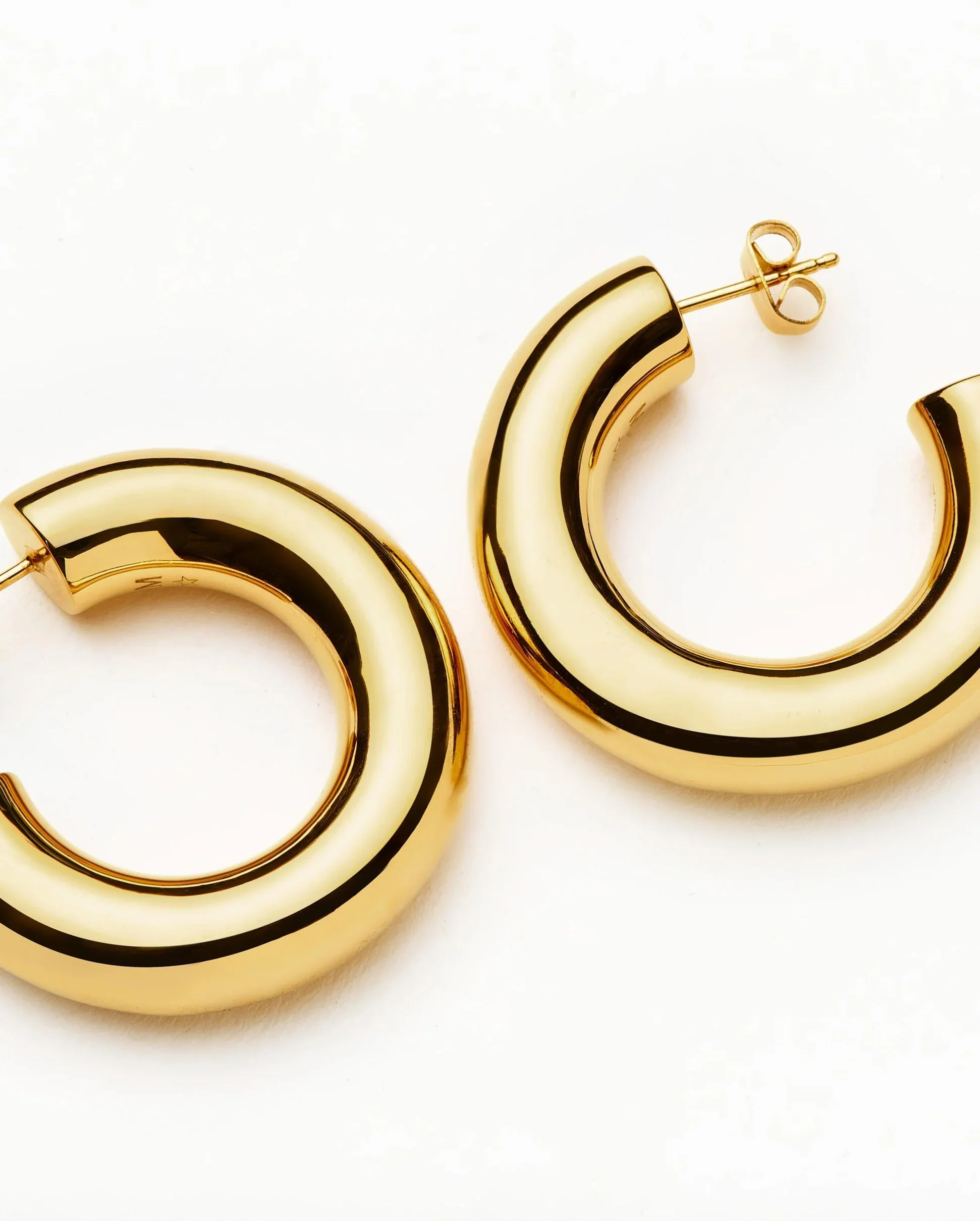 CHUBBY LARGE HOOP EARRINGS / GOLD - Image 3
