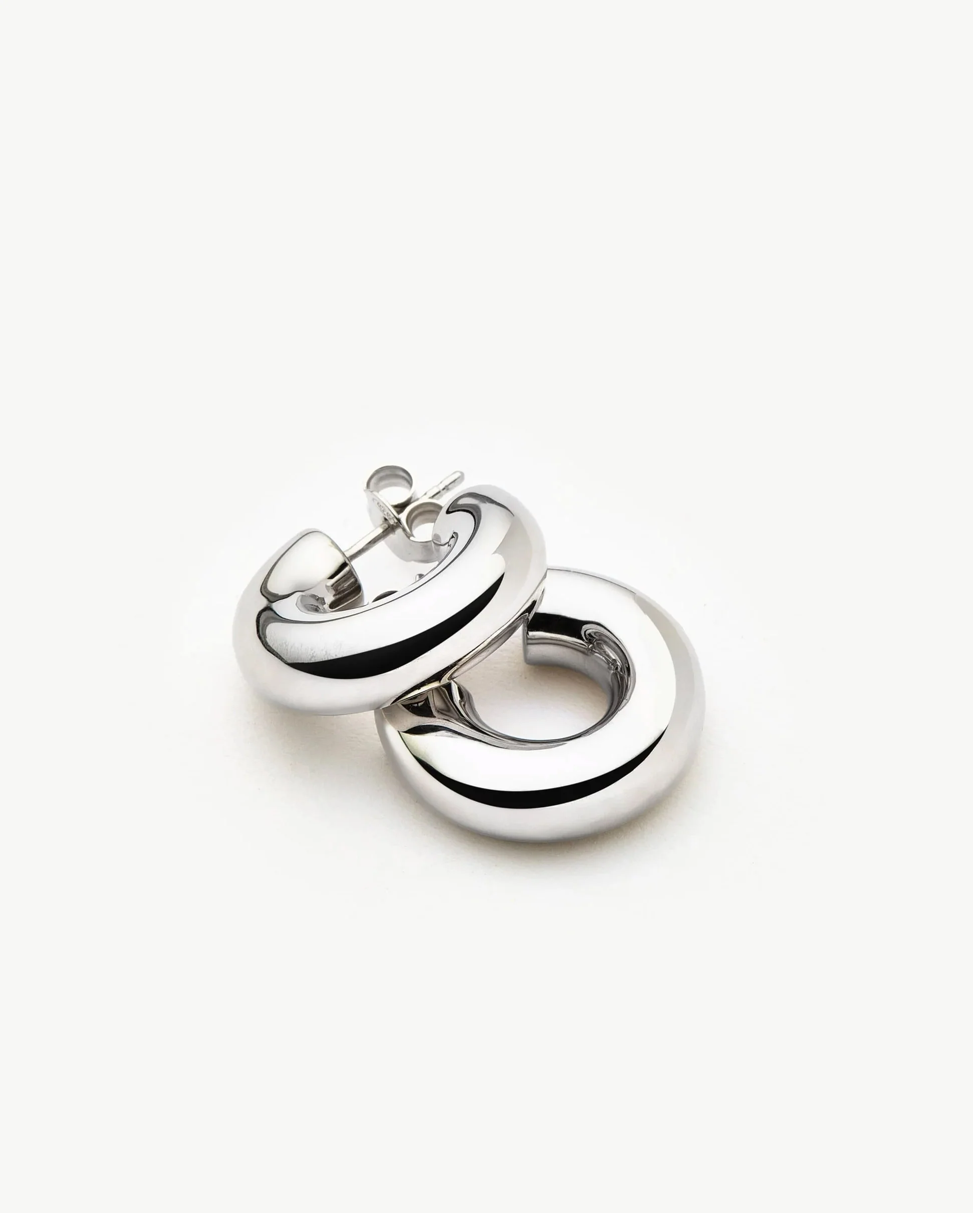 CHUBBY SMALL HOOP EARRINGS / SILVER - Image 4