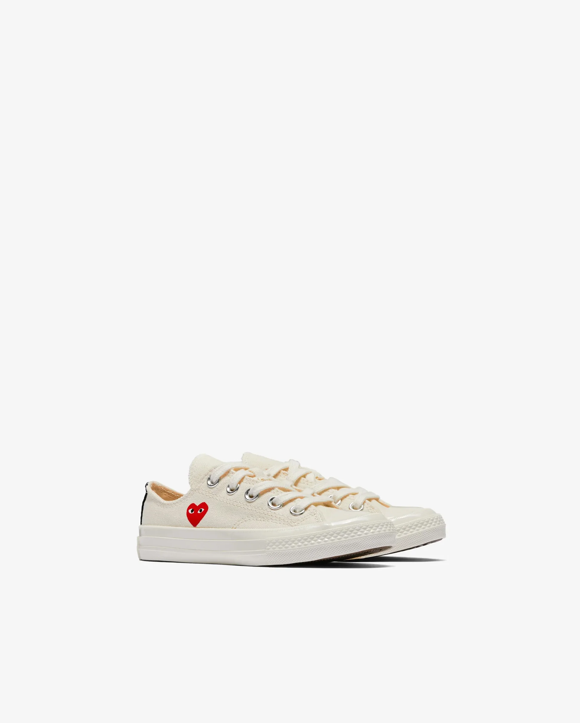 CHUCK TAYLOR KIDS SMALL RED HEART LOW / BEIGE - Image 2
