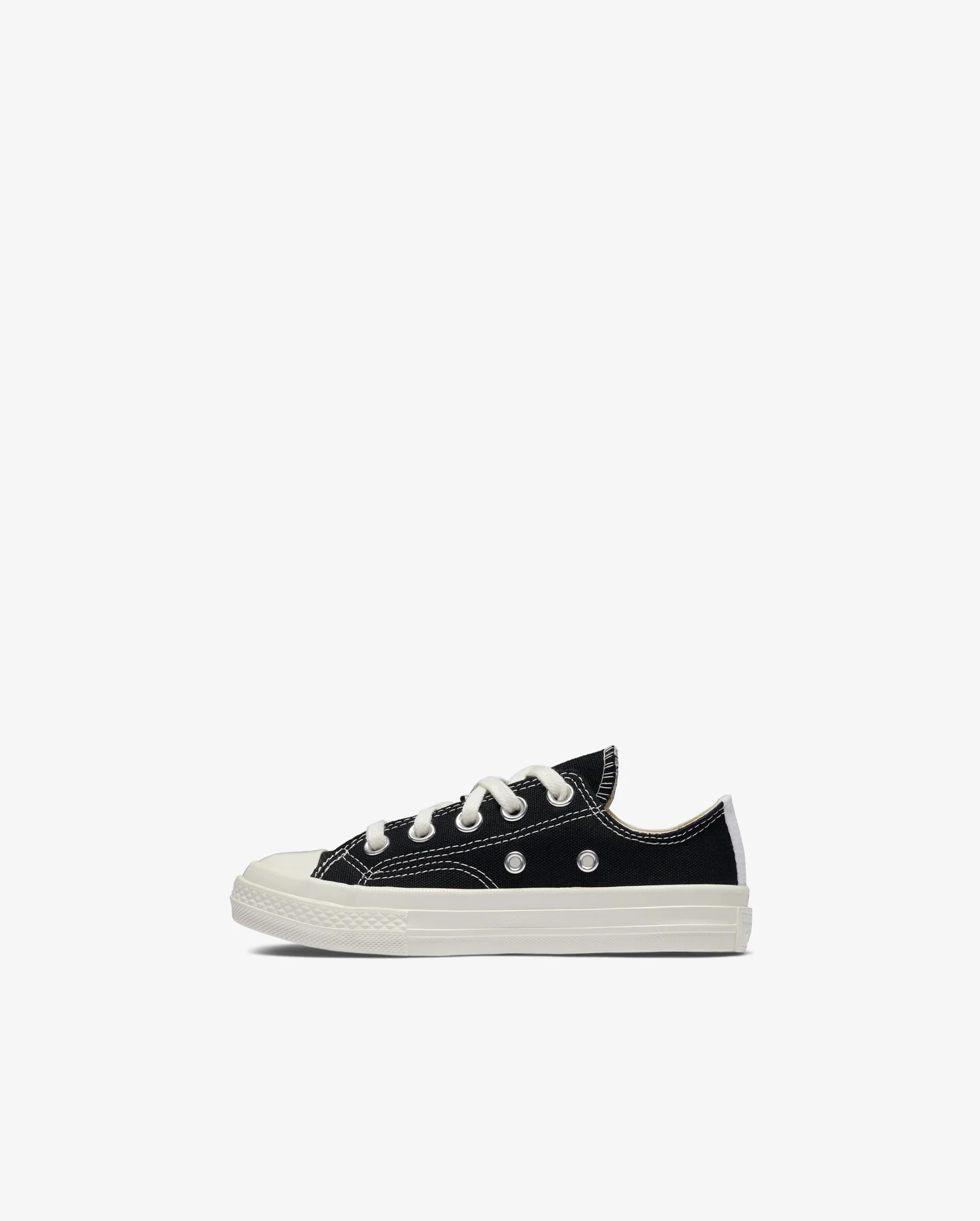 CHUCK TAYLOR KIDS SMALL RED HEART LOW/ BLACK - Image 3