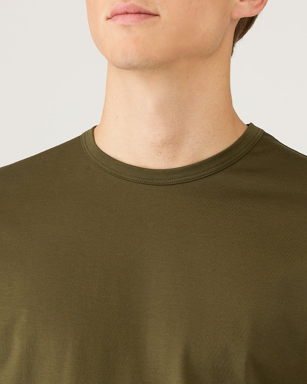 CLASSIC CREW NECK T SHIRT / DEEP OLIVE - Image 3