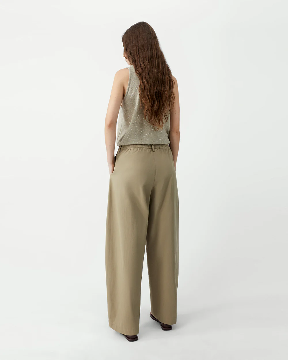 COTTON CURVED PANTS / CAMEL - Image 3