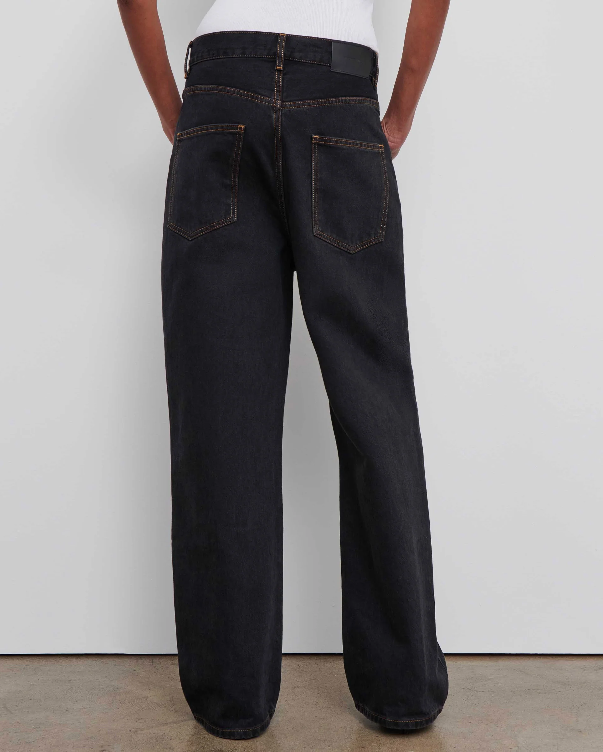 LOW RISE JEAN / BLACK - Image 9