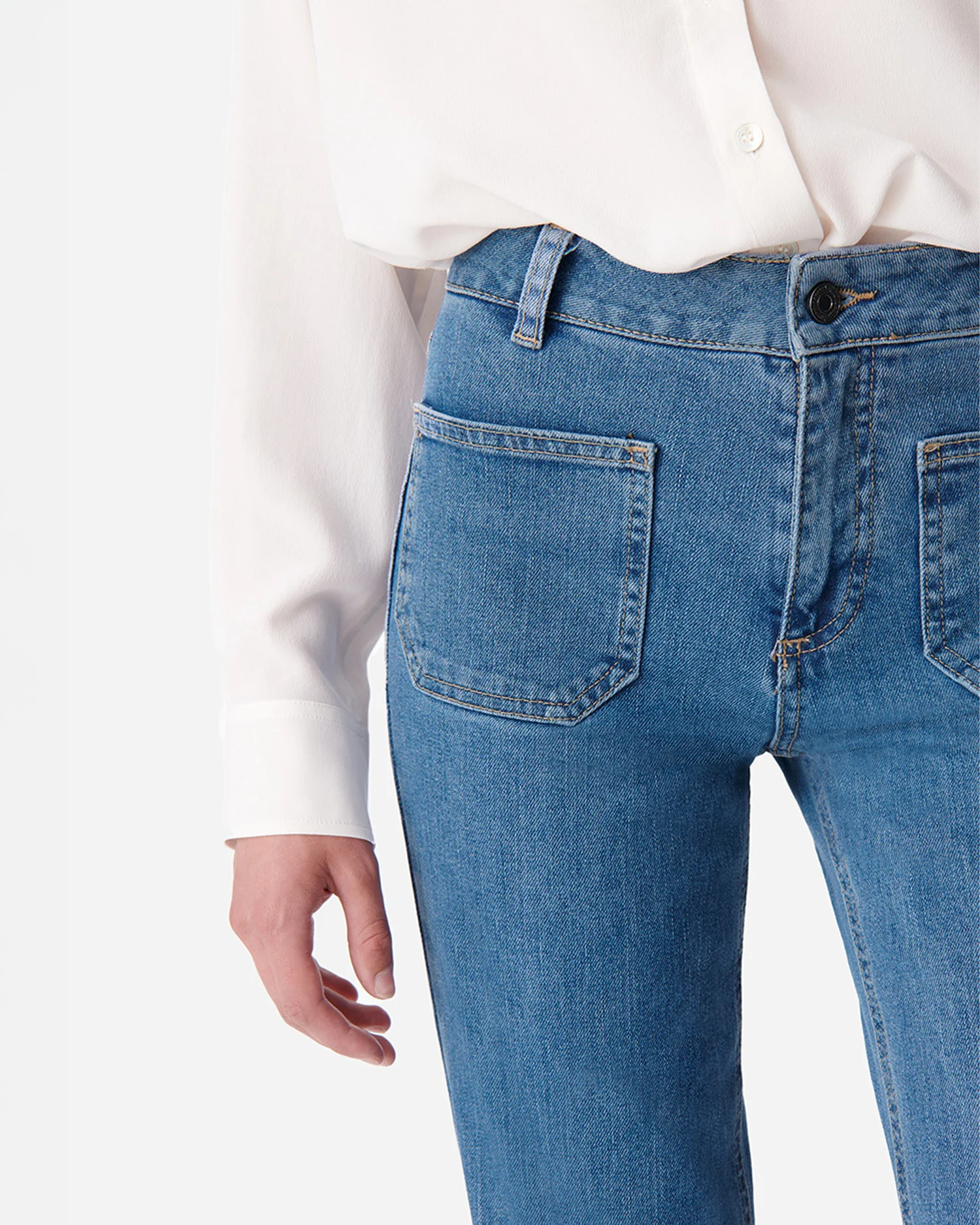 DOMPAY FLARE JEANS / INDIGO CLAIR - Image 4