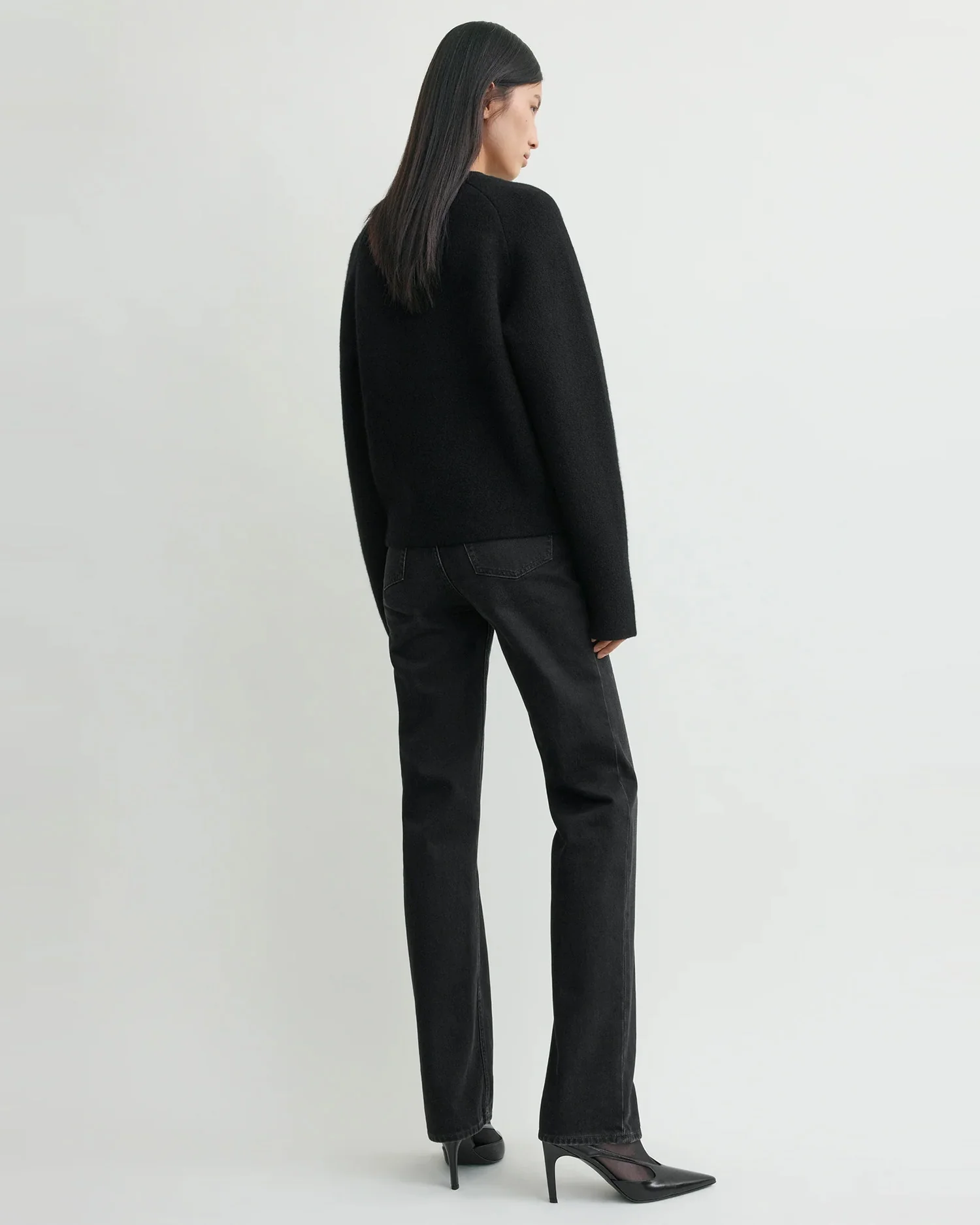 HAMMERED BUTTON CARDIGAN / BLACK - Image 3