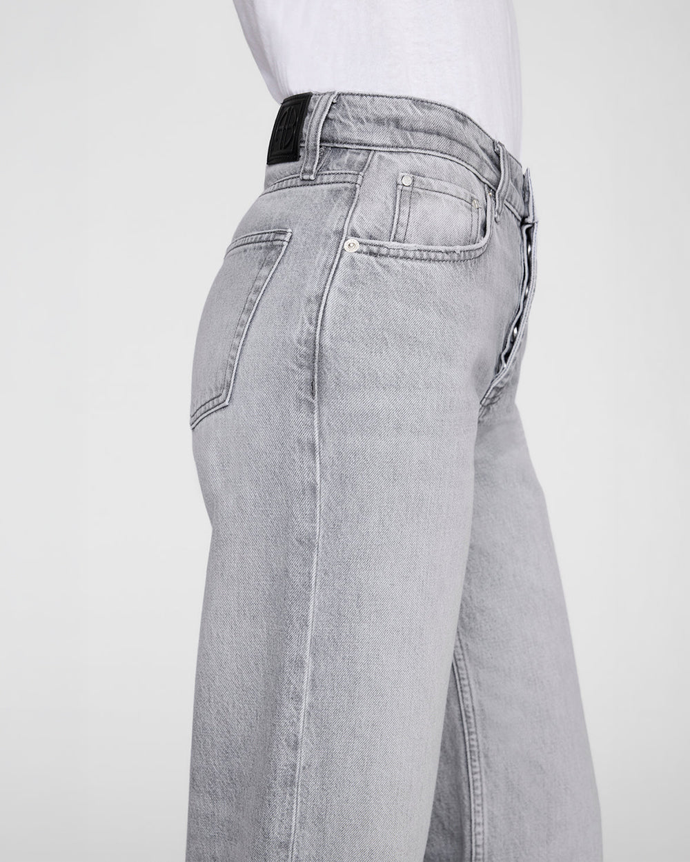 HUGH JEAN / OYSTER GREY - Image 4