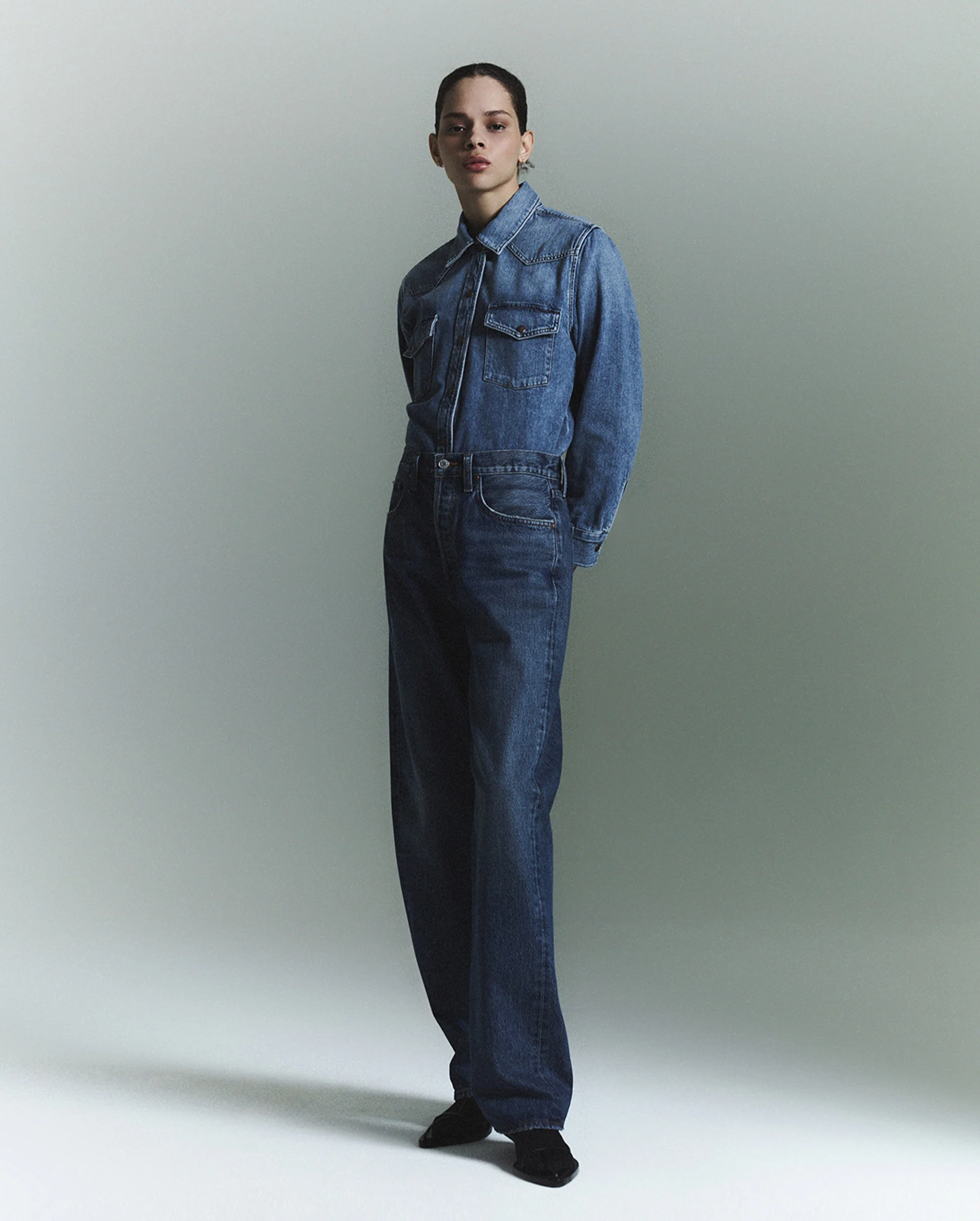 KELLY JEAN / ESSENCE - Image 3