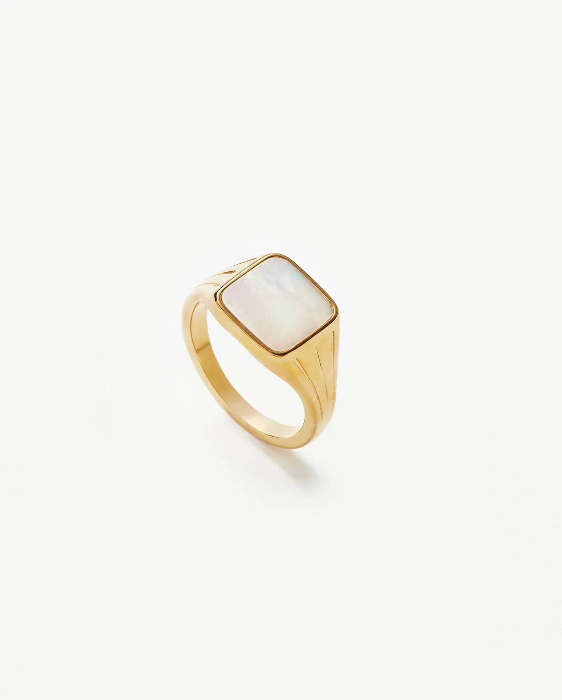 LUCY WILLIAMS SQUARE SIGNET RING / GOLD