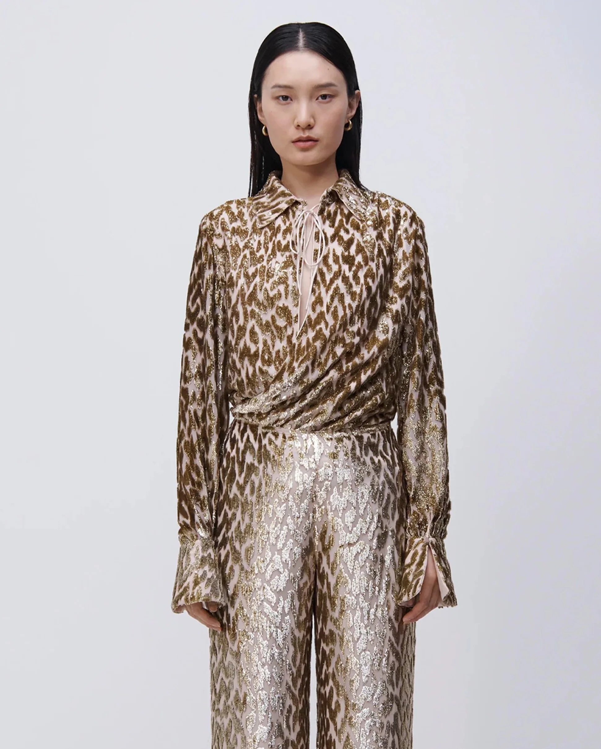 LUELLA L/S DEEP V TOP / GOLD
