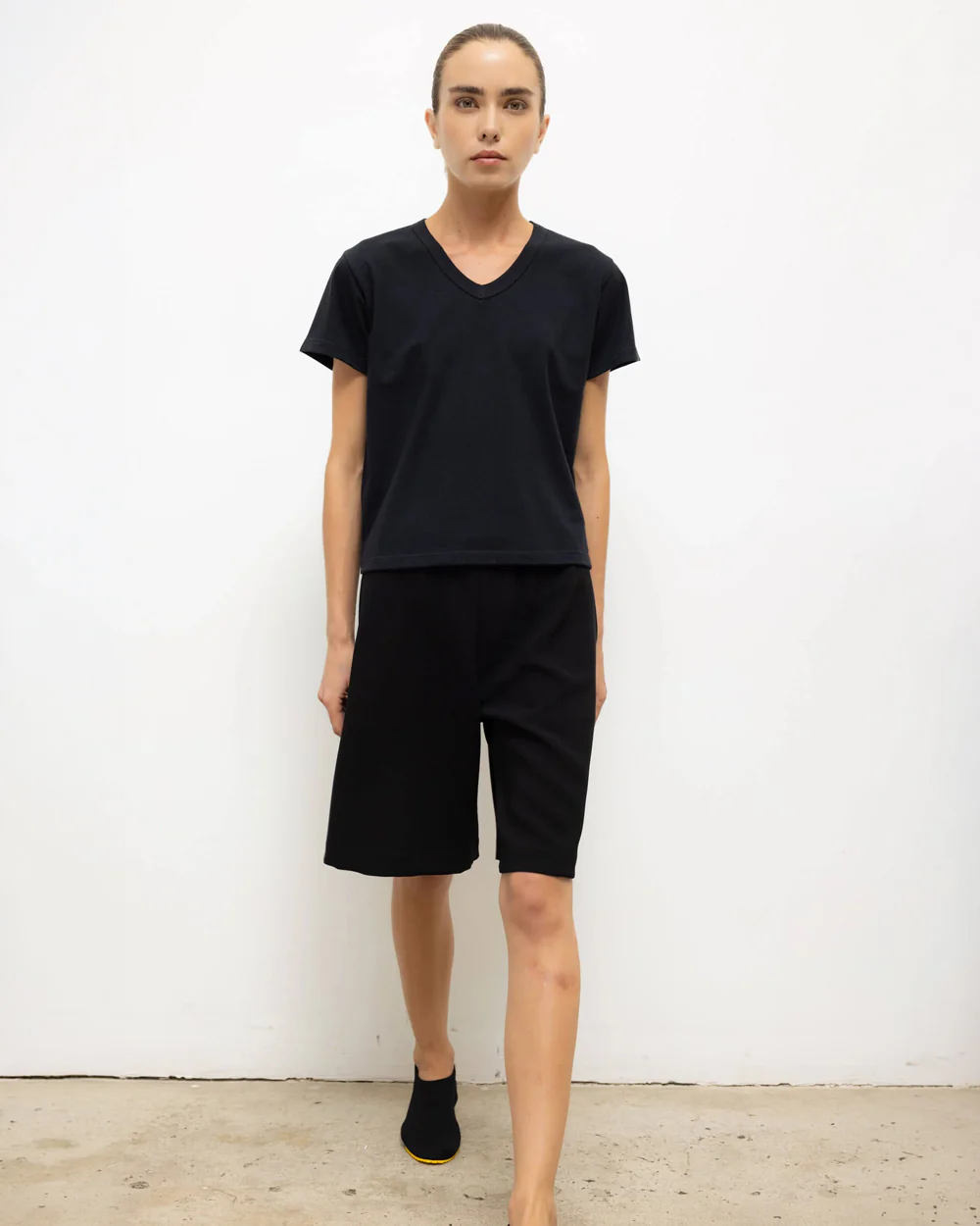 MARGO V NECK / BLACK - Image 3