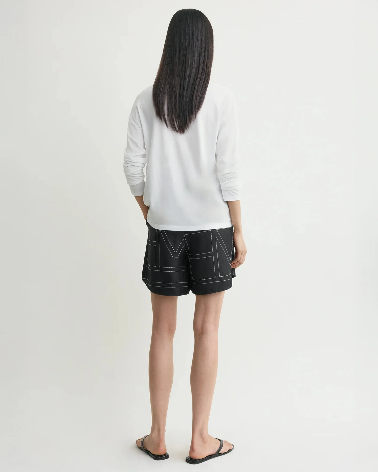 MONOGRAM SILK PJ SHORTS / BLACK - Image 5