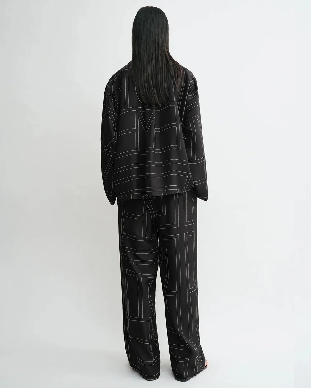 MONOGRAM SILK PJ TOP / BLACK - Image 3