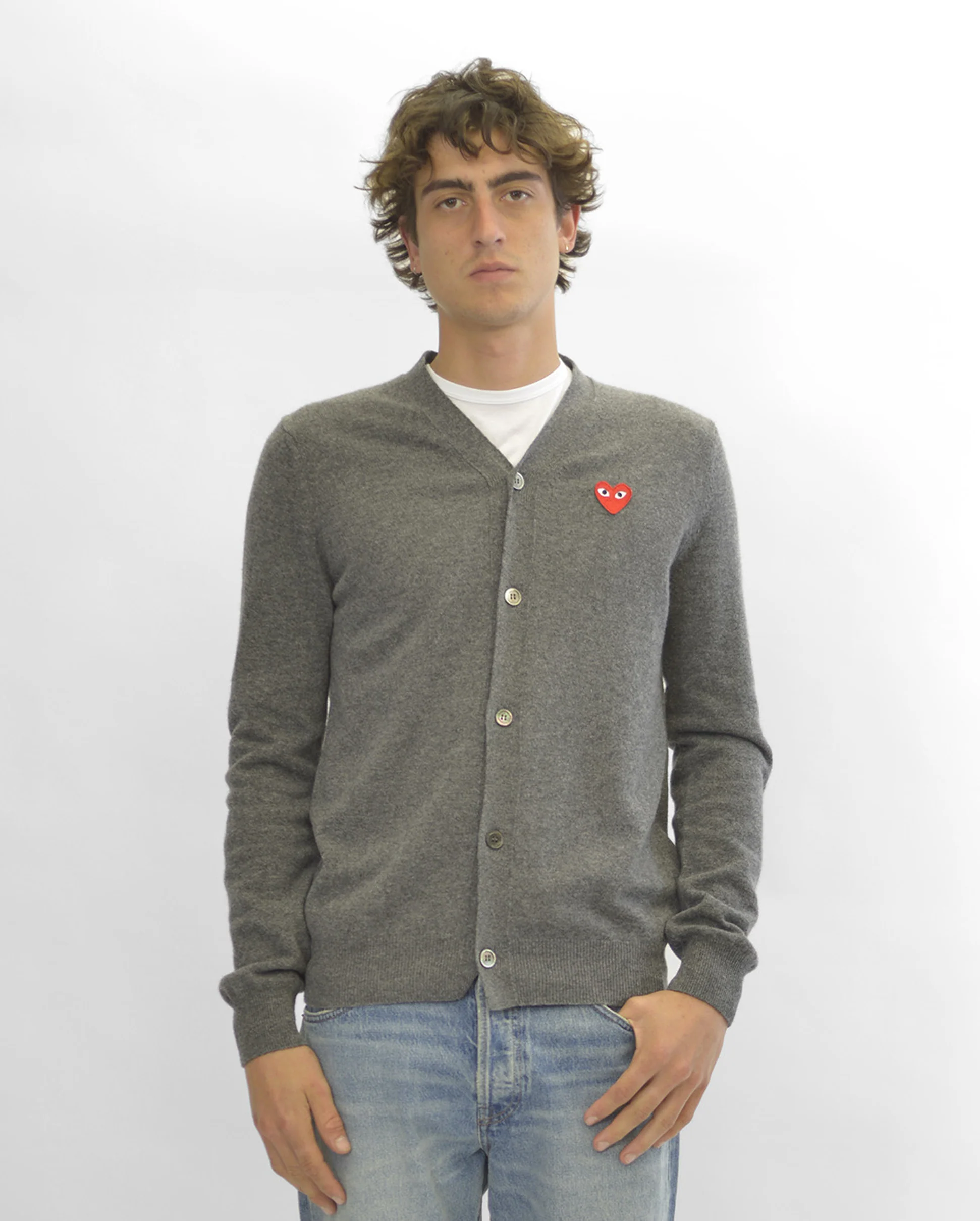 N008 UNISEX RED HEART CARDIGAN / GREY - Image 3