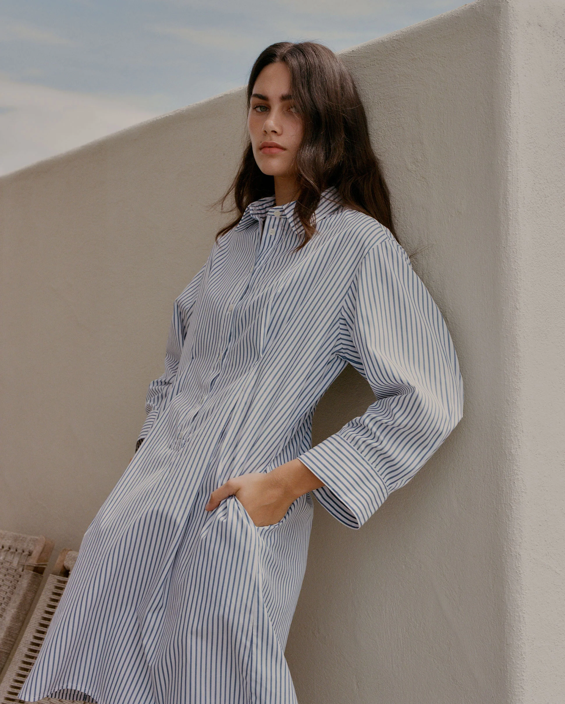 PULLOVER SHIRT DRESS / DARK BLUE & WHITE - Image 2