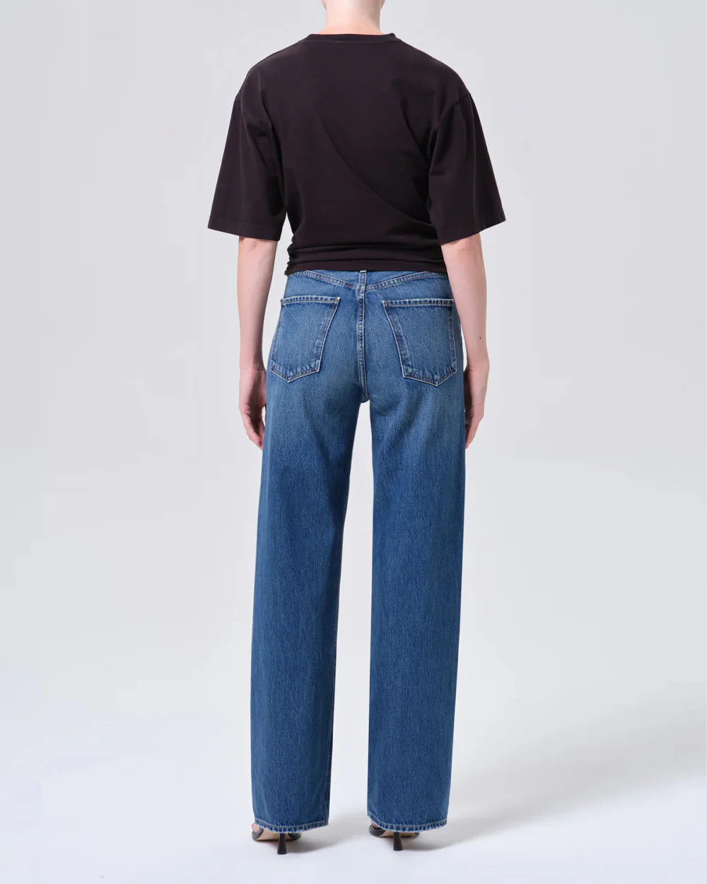 REN JEAN 32' / CHAPTER - Image 3