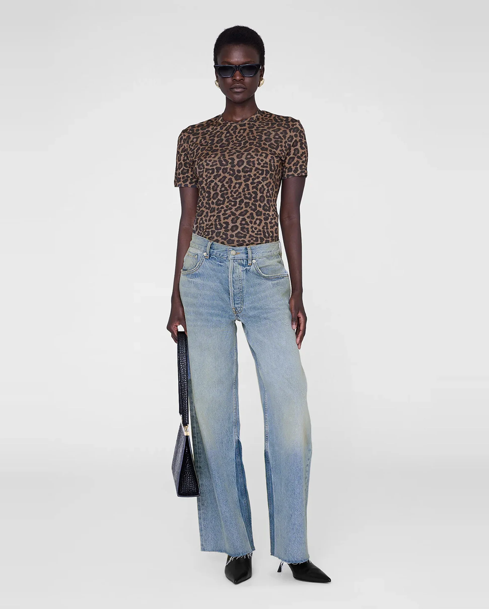 SYLVIE TEE / BLACK AND BROWN LEOPARD