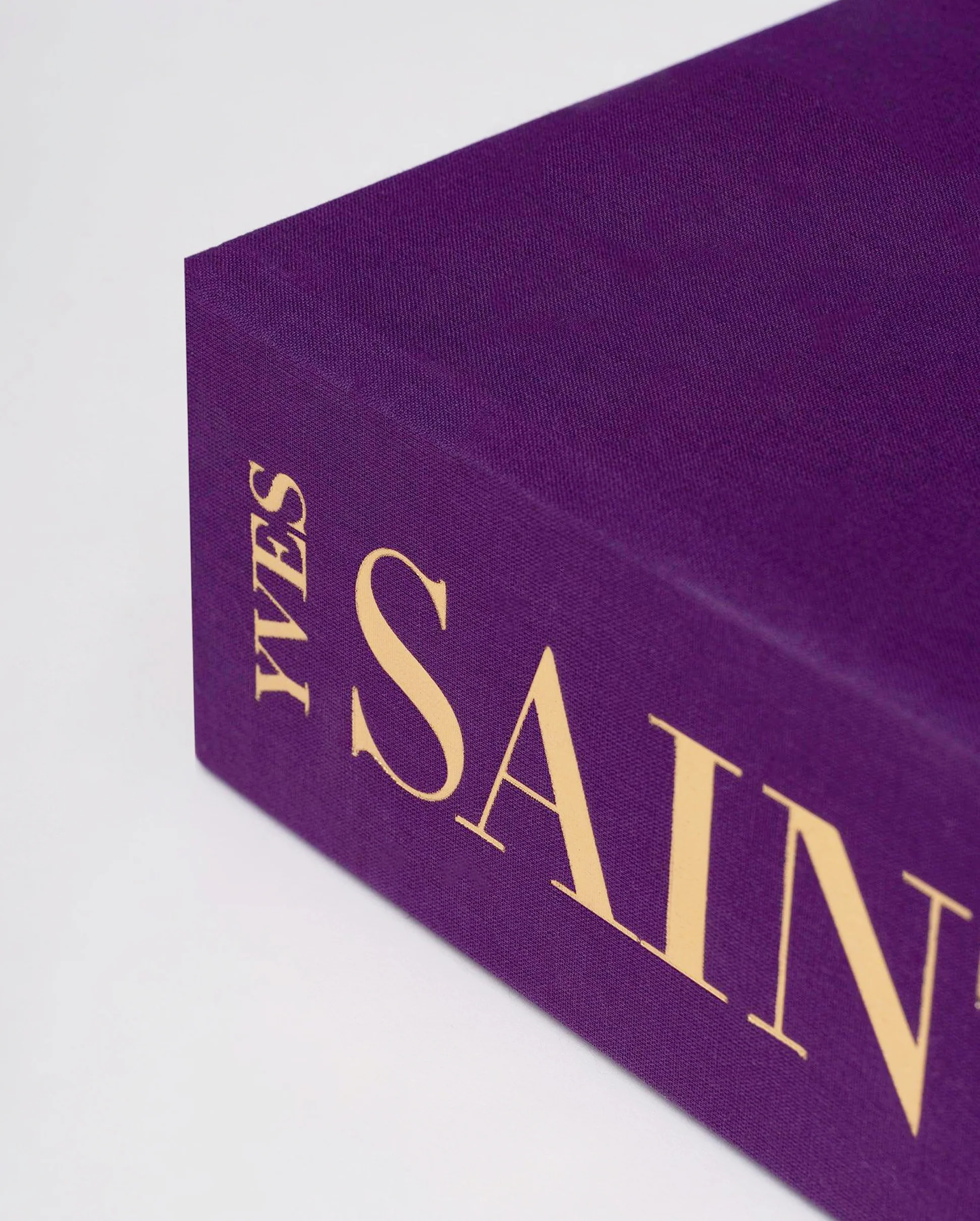 YVES SAINT LAURENT: THE IMPOSSIBLE COLLECTION - Image 6